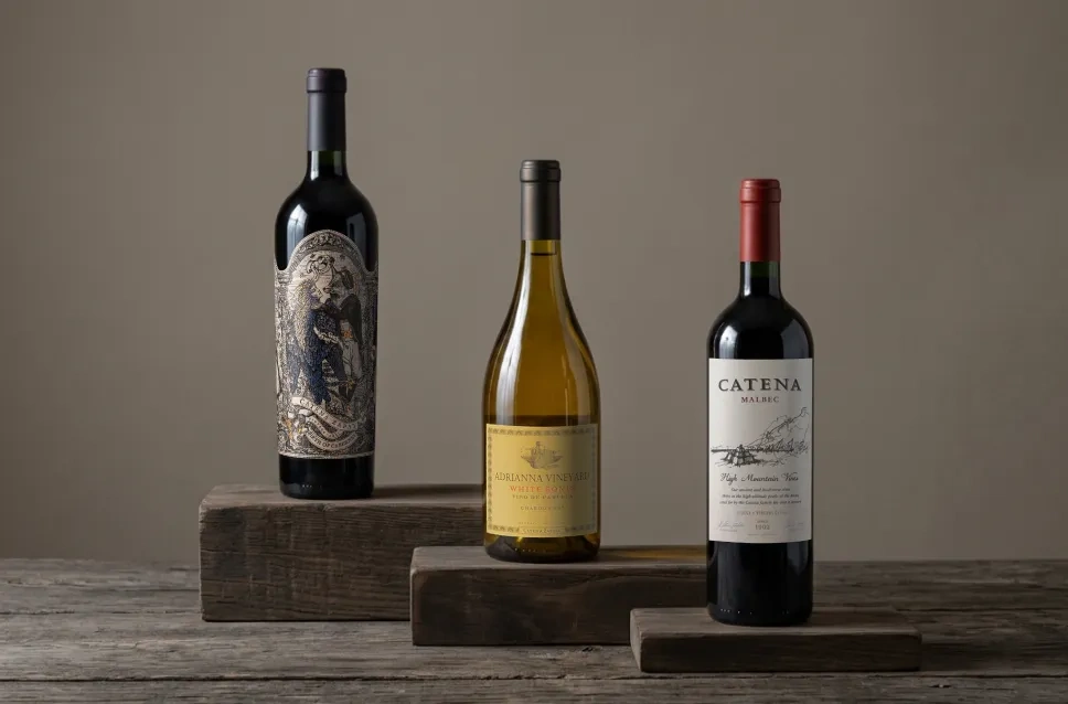 Garrafas de vinho da adega Catena Zapata