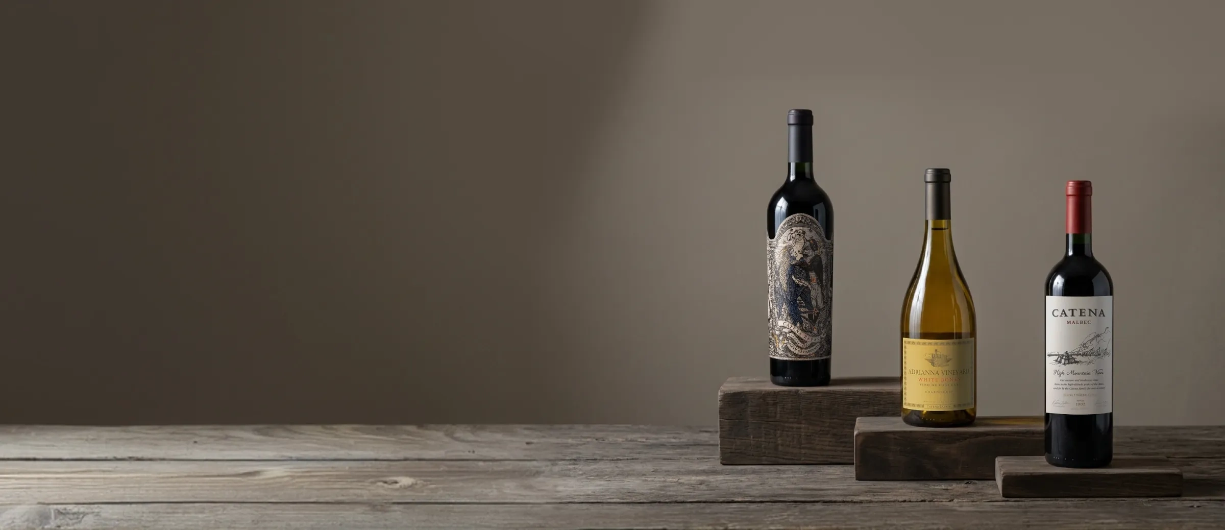 Garrafas de vinho da adega Catena Zapata