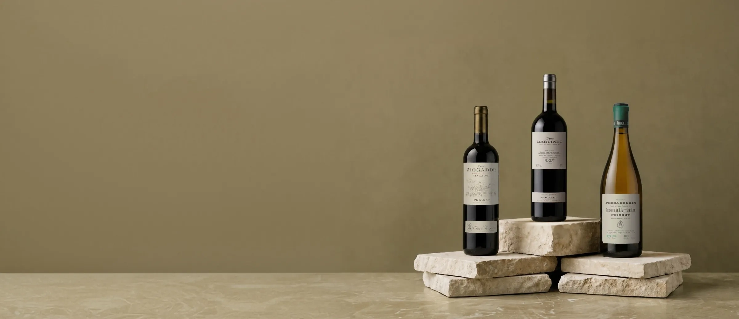 Garrafas de vinho da região de Priorat