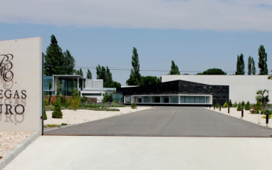 Entrada a la bodega