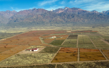 Panorámica de la explanada de Mariflor, a los pies de los Andes