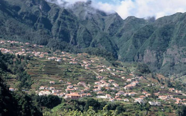 Las montaña marcan la topografía de la isla de Madeira.