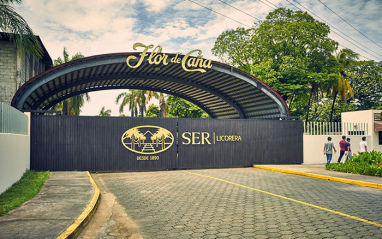 Entrada a las instalaciones