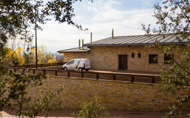 Entrada a Bodegas Gancedo