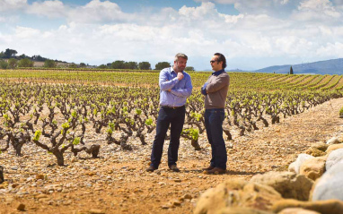 Gregory y François en su viñedo