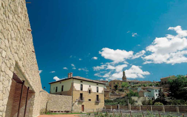 Exterior de la bodega Miguel Merino