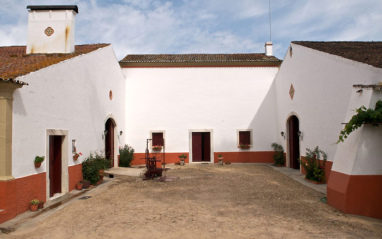 Exterior de la bodega