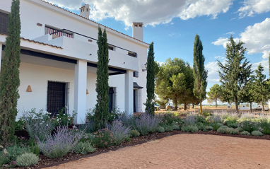 Exterior de la bodega