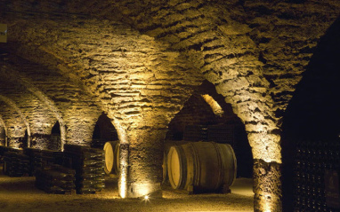 Cavas históricas que dan vida a grandes vinos