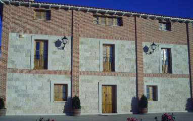 Fachada de bodega