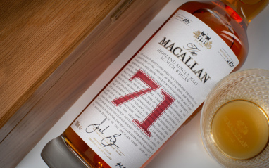 The Macallan Red Collection 71 Years Old con Estuche The Macallan Red Collection 71 Years Old con Estuche
