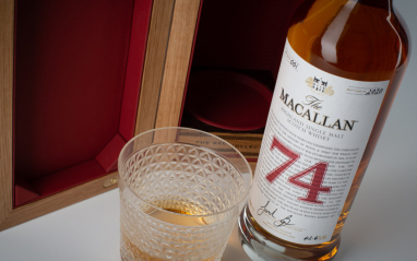 The Macallan Red Collection 74 Years Old con Estuche The Macallan Red Collection 74 Years Old con Estuche