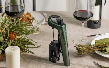 Coravin Timeless Six Holiday Limited Edition Forest Green 2024